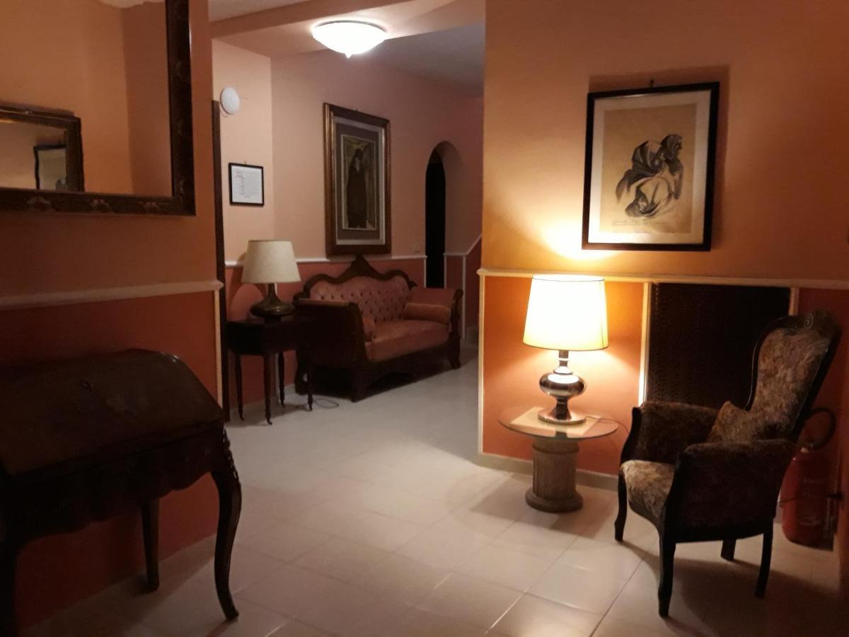 Cavour Hotel